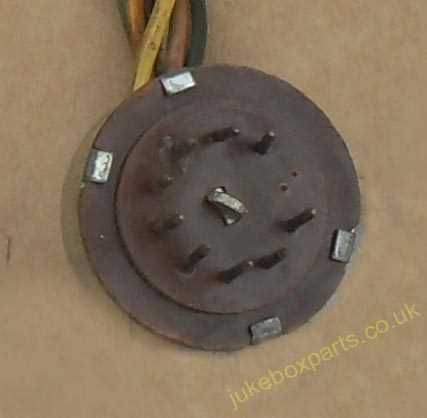 9 Pin Plug Approx 25mm (PS25)