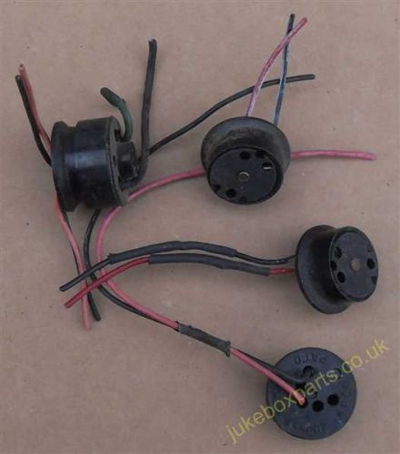 Wurlitzer Speaker Plugs (PS47)