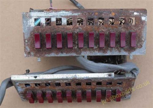 Wurlitzer Lyric F Compact Flat Mech Button Back (WP217)